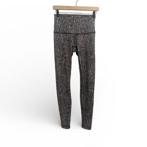 LULULEMON High Times‎ Pant in Luon Suited Jacquard Black White size 6